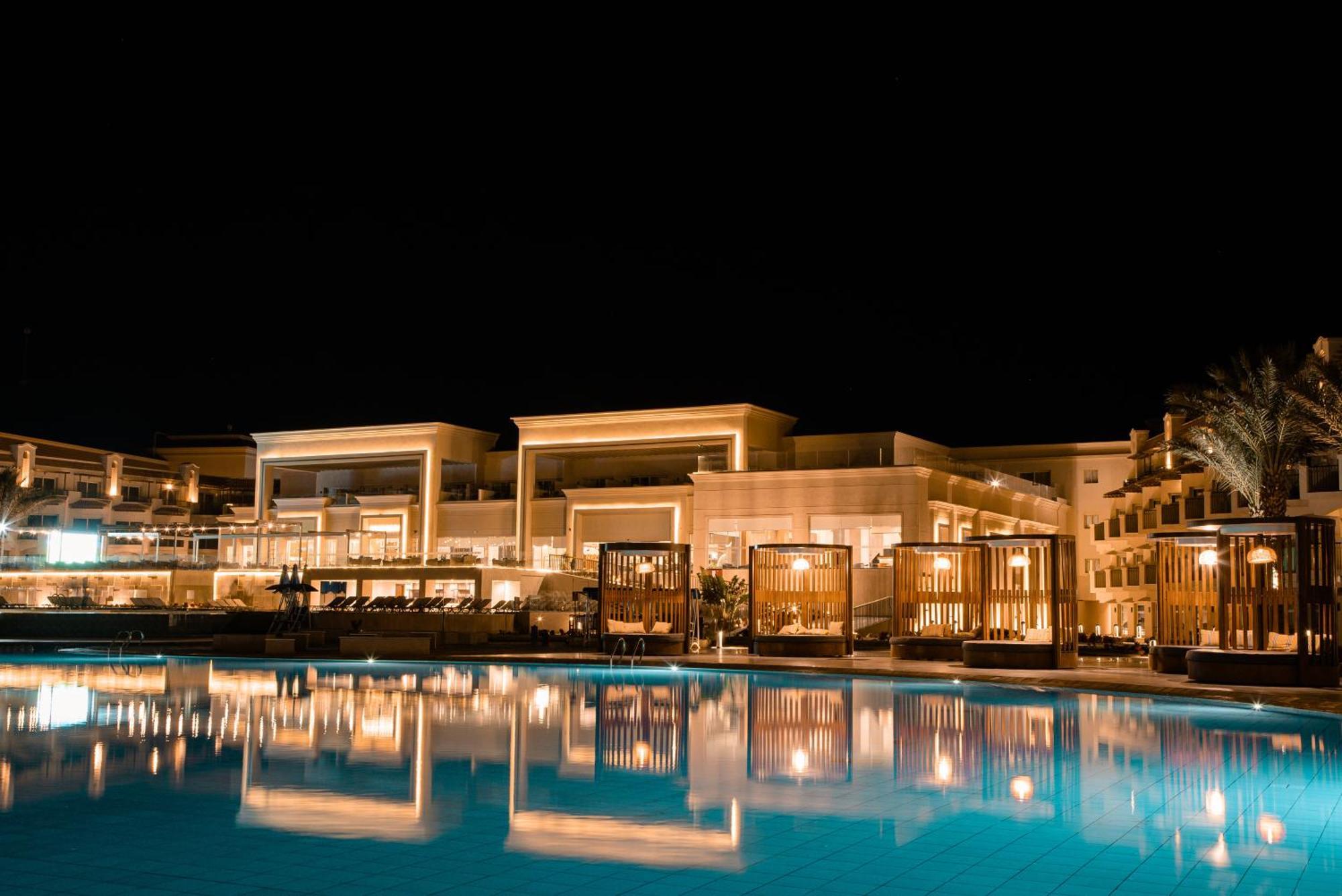 The V Luxury Resort Sahl Hasheesh Hurghada Esterno foto The St Regis Sharm