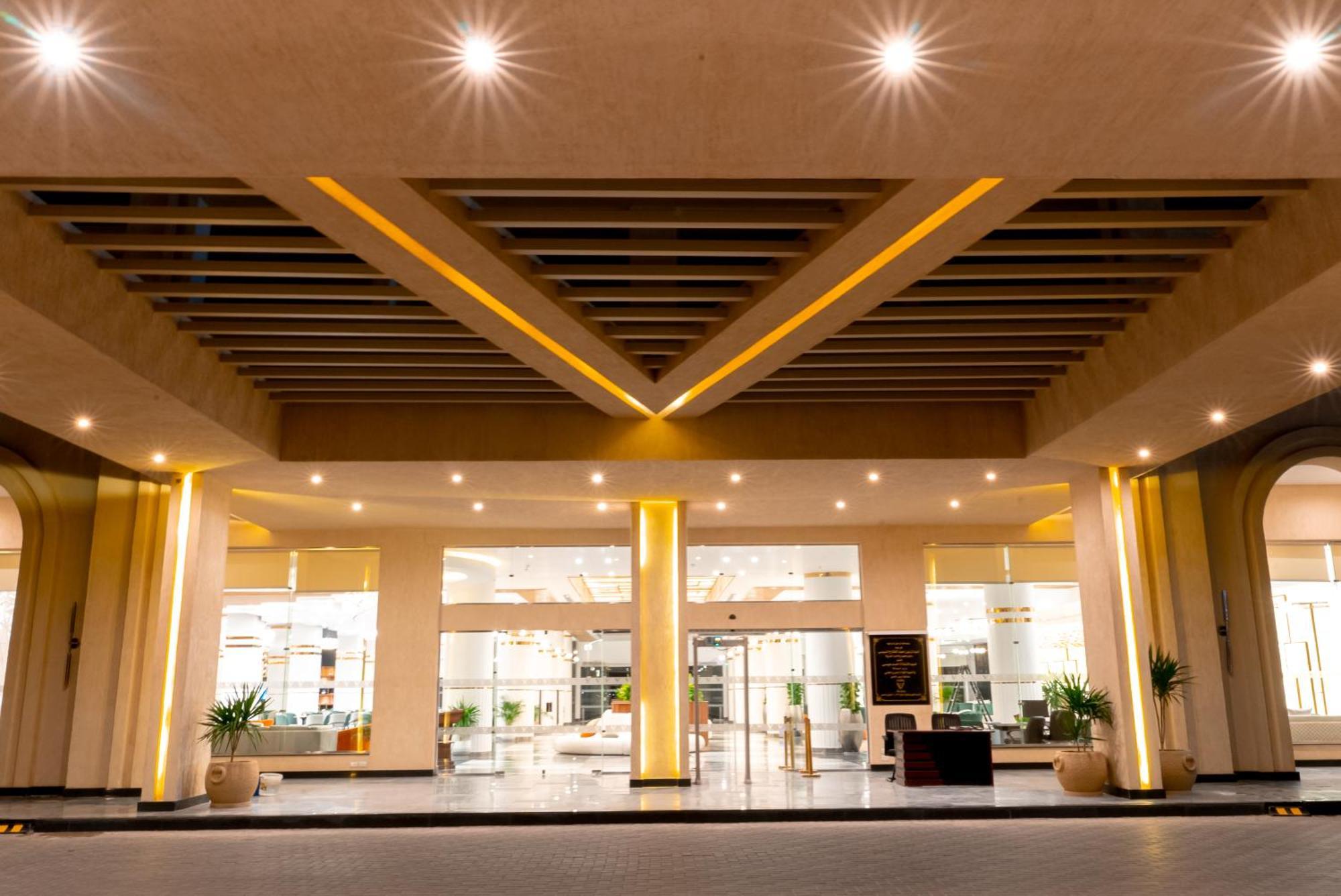 The V Luxury Resort Sahl Hasheesh Hurghada Esterno foto The lobby of the hotel
