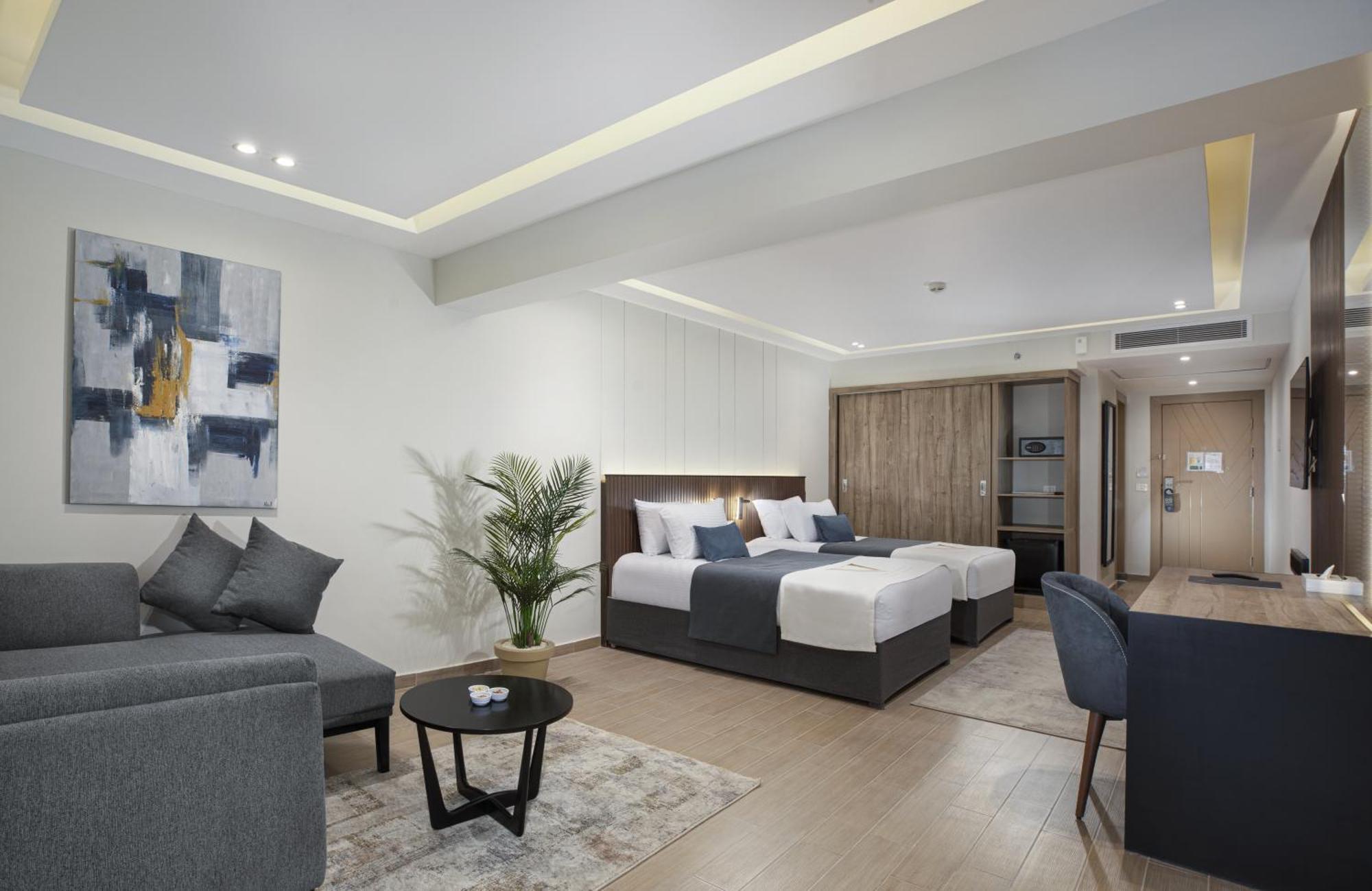 The V Luxury Resort Sahl Hasheesh Hurghada Esterno foto Deluxe Suite